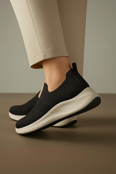8517_Skecher-Black