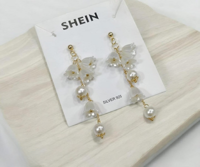 Pearl Korean Flower Earrings For Women – Elegant White Floral Design With Classic Pearl Detailing | Stylish Fashion Jewelry For Parties, Weddings, And Daily Wear | Awj-998